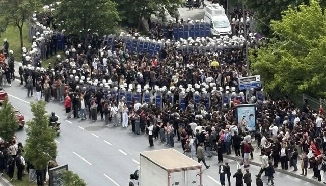 Bilgi Üniversitesi’nde polis müdahalesi! Gözaltılar ve yaralılar var
