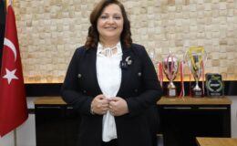 Burcu Köksal, e-devlet üzerinden CHP üyeliğini sildi