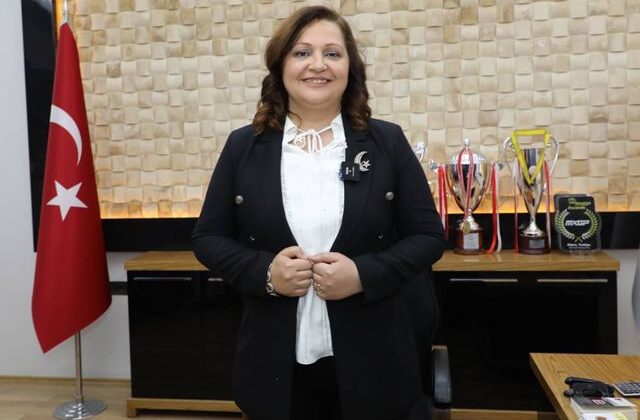 Burcu Köksal kararını açıkladı: CHP’den istifa edip AK Parti’ye katılıyor
