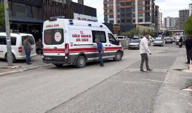 8. kattan düşen genç kız hayatını kaybetti
