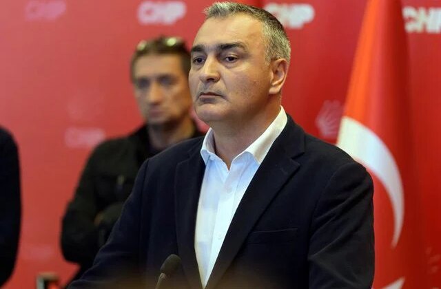 CHP’li Müslim Sarı: Kılıçdaroğlu bayramdan sonra genel merkeze gelecek