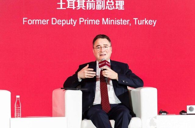 Çin’deki kritik zirvede tek Türk konuşmacı olan Ali Babacan’dan önemli mesajlar