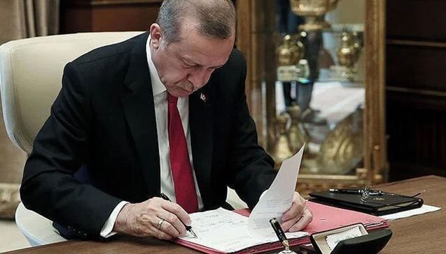 4 bakanlık ve bazı kurumlarda çok sayıda atama ve görevden alma kararı