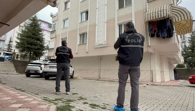 Cam silerken 4. kattan düşen kadın hayatını kaybetti