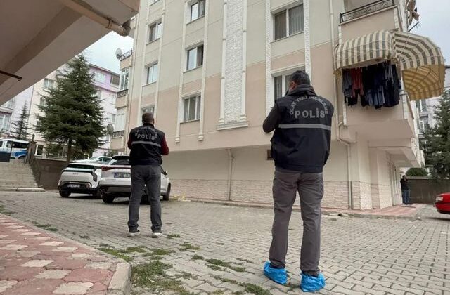 Cam silerken 4. kattan düşen kadın hayatını kaybetti
