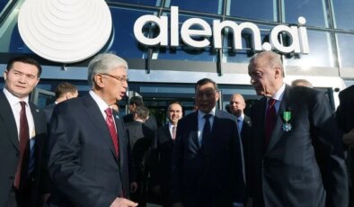 Erdoğan ve Tokayev, Alem.AI Yapay Zeka Merkezi’ni ziyaret etti