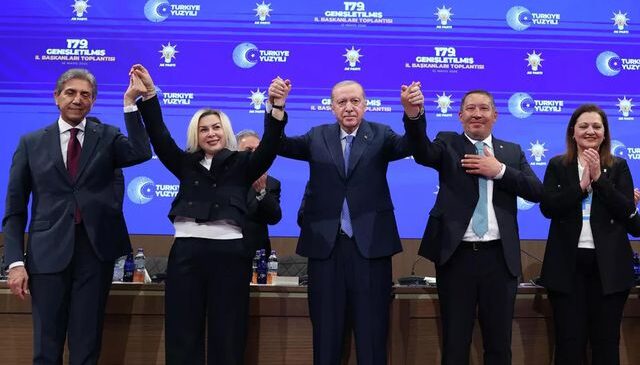 Cumhurbaşkanı Erdoğan yeni geçişlerin sinyalini verdi: Aramıza katılacak arkadaşlar olabilir