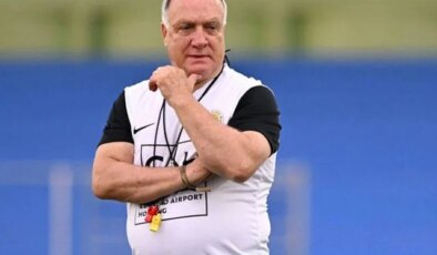 Dick Advocaat Curaçao’ya geri döndü
