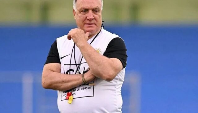 Dick Advocaat Curaçao’ya geri döndü