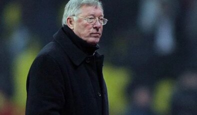 Dünya futbolunun efsane ismi Sir Alex Ferguson hastaneye kaldırıldı