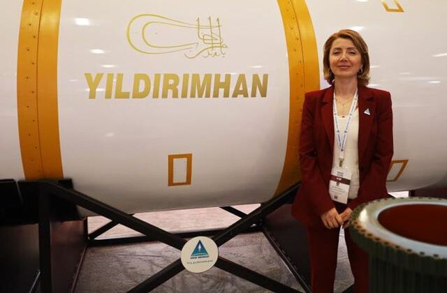 Dünyanın konuştuğu rokete kadın eli değdi! İşte projenin başındaki isim