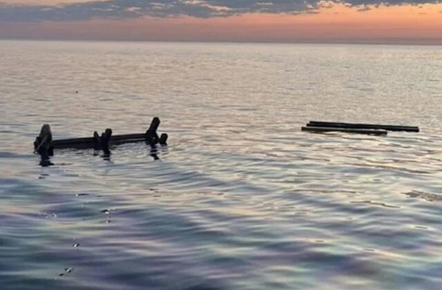 Ege Denizi’nde 8 Türk mürettebatın da bulunduğu kargo gemisi battı