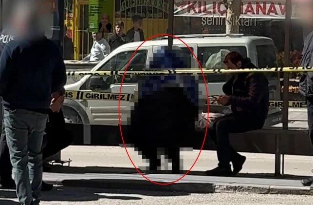 Ekmek almaya çıktı, durakta oturur vaziyette ölü bulundu