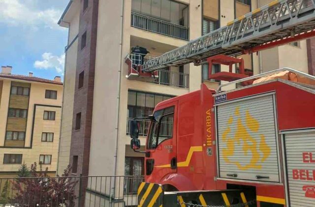 Elazığ’da haber alınmayan yaşlı kadın evinde ölü bulundu