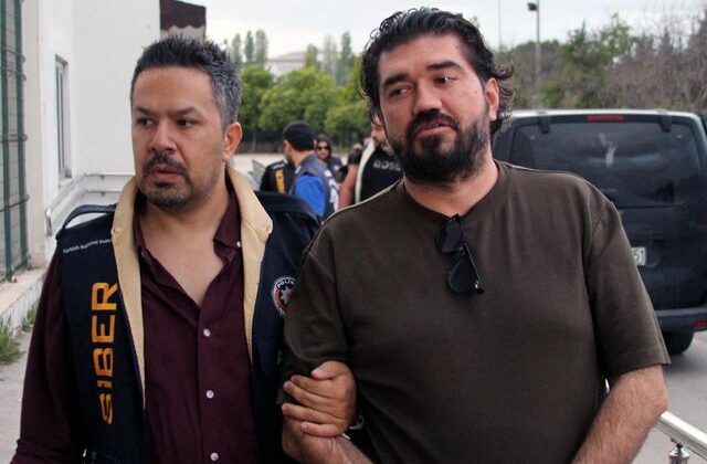 Elindeki kelepçeyi montla örten Rasim Ozan Kütahyalı: Bir yanlış anlaşılma var