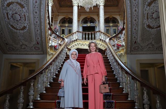 Emine Erdoğan, Belçika Kraliçesi Mathilde’ye Türk kültürünü tanıttı