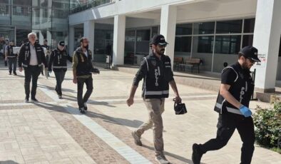 Tepebaşı Belediyesi’ne operasyon: 20 gözaltı