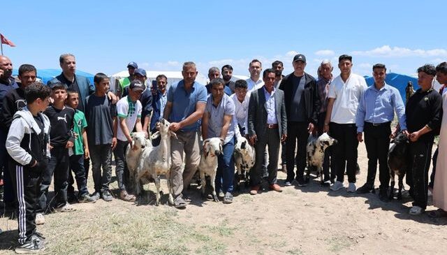 Eyyübiye Belediyesi’nden tarım işçilerine dev bayram desteği