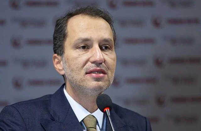 Fatih Erbakan, Süper Lig’e yükselen Amedspor’u kutladı