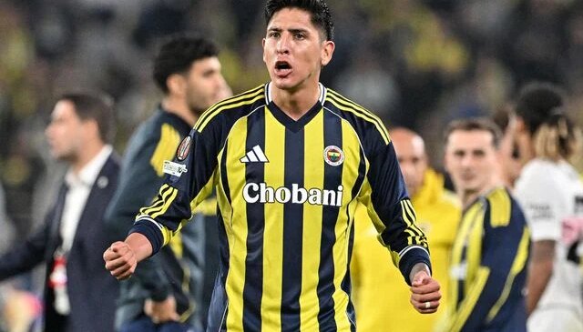 Fenerbahçe Edson Alvarez’in kalemini kırdı
