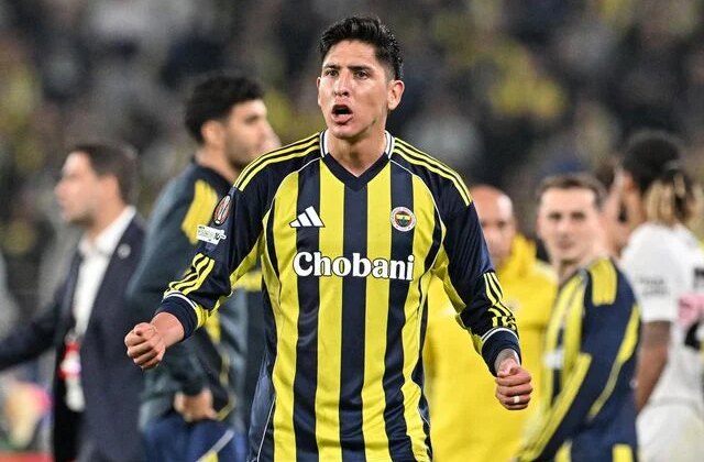 Fenerbahçe Edson Alvarez’in kalemini kırdı