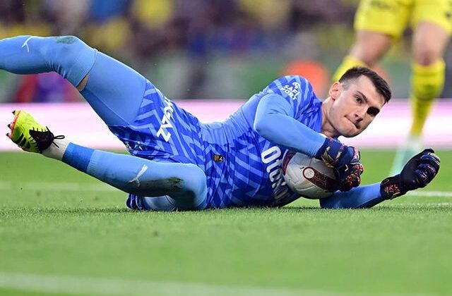 Fenerbahçe Livakovic’in bonservisini belirledi