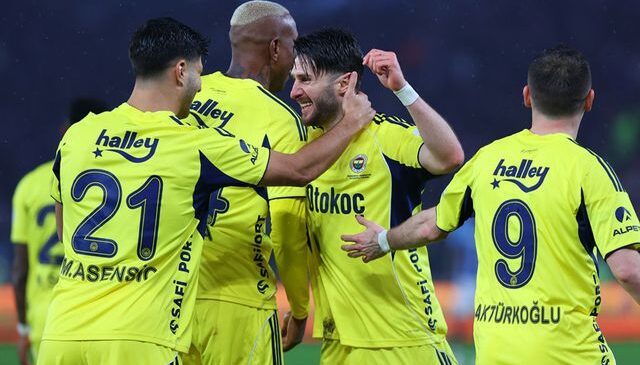 Fenerbahçe’de alarm! Taraftar kara kara düşünüyor