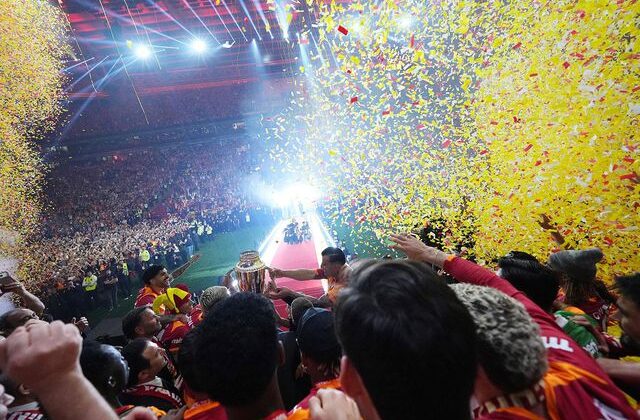 Galatasaray’dan yeni sezonun ilk bombası! Bir milli yıldız daha geliyor