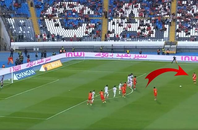 Galatasaray’ın eski yıldızından enfes bir frikik golü