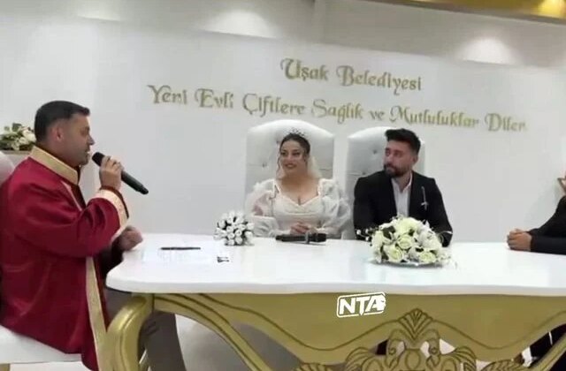 Gelinin nikahtaki dalgınlığı, 40 yıl konuşulacak bir dedikoduya yol açtı