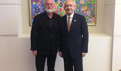 “Geliyor Kılıçdaroğlu” şarkısını yapan Onur Akın, tarafını belli etti