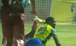 Genç futbolcunun bacağı kırıldı! O anlar kamerada