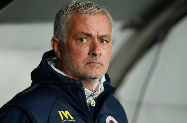 Gittiğine bin pişman oldu! Fener’den kovulan Mourinho’ya büyük şok