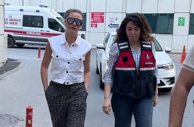 Gözaltına alınan Serenay Sarıkaya’dan ilk görüntü! Karar jet hızında çıktı