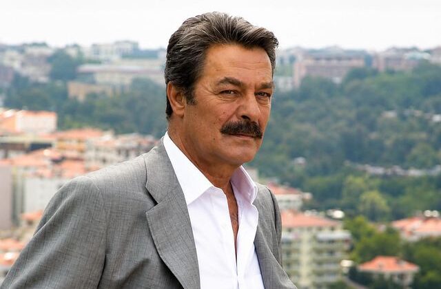 Günlerdir entübeydi! Kadir İnanır’dan haber var