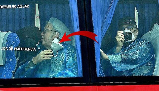 Hantavirüslü gemiden tahliye edilen yolcu maskesini çıkardı