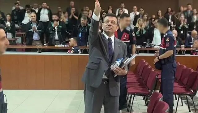 İBB davasında gerginlik! İmamoğlu: Beni indirin yaka paça