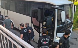 “İmamoğlu çıkar amaçlı suç örgütü” soruşturmasında gözaltına alınan 12 zanlı adliyeye sevk edildi