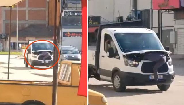 İnegöl’de dehşete düşüren görüntü: Arızayı bulmak için seyir halindeki kamyonetin motoruna çıktı