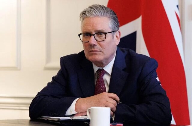 İngiltere’de siyasi deprem! Starmer’a istifa baskısı büyüyor