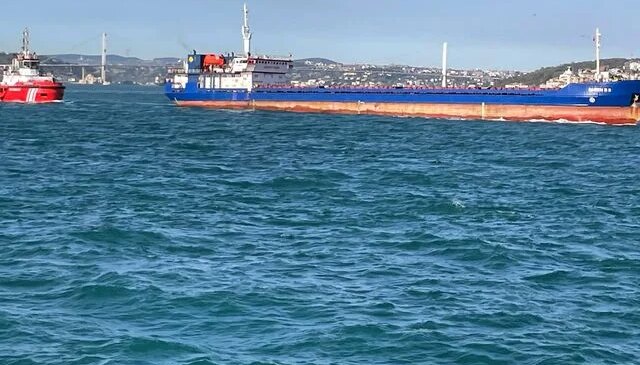 İstanbul Boğazı’nda gemi arızası! Trafik askıya alındı
