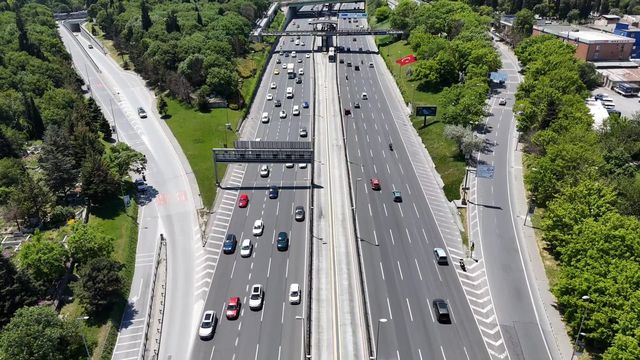 İstanbul’da bayram tatili öncesi trafik yoğunluğu azaldı