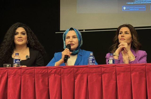 Kadıköy’de “Yıldızlar Buluşması”:  Başarıya giden yol öğrencilerle konuşuldu