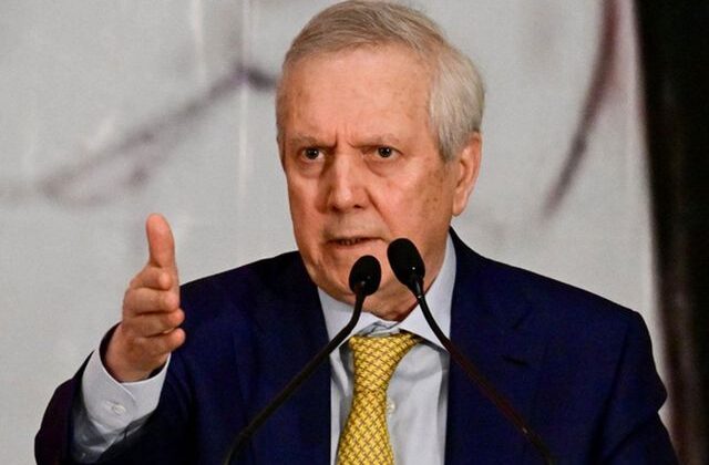 Kadın üyenin sorusuna Aziz Yıldırım’dan olay cevap: Savaşa gidiyoruz savaşa!