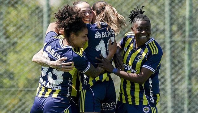 Kadınlar Süper Lig şampiyonu Fenerbahçe arsaVev!