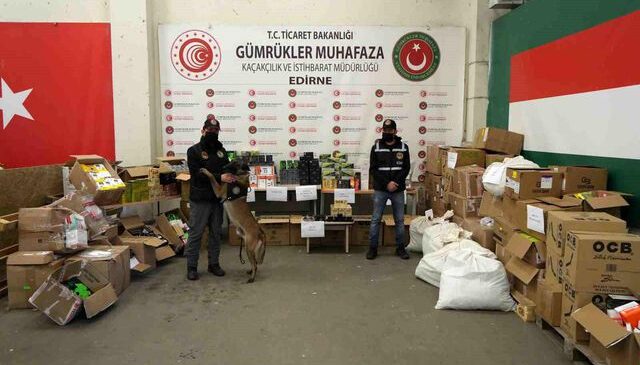 Kapıkule’de dev operasyon: Milyonlarca liralık kaçak eşya ve uyuşturucu ele geçirildi