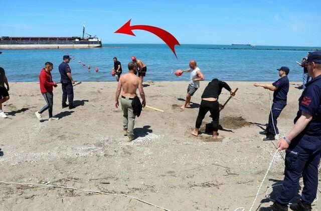 Karasu sahilinde karaya oturan geminin çevresinde denize girmek yasaklandı