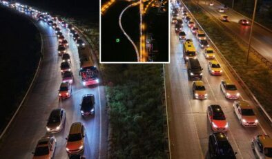 Tatilciler dönüş yolunda: 43 ilin geçiş noktasında kilometrelerce kuyruk