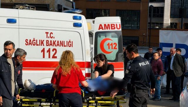 Eski eşe sokak ortasında infaz! Yere düşünce yakın mesafeden ateş etti