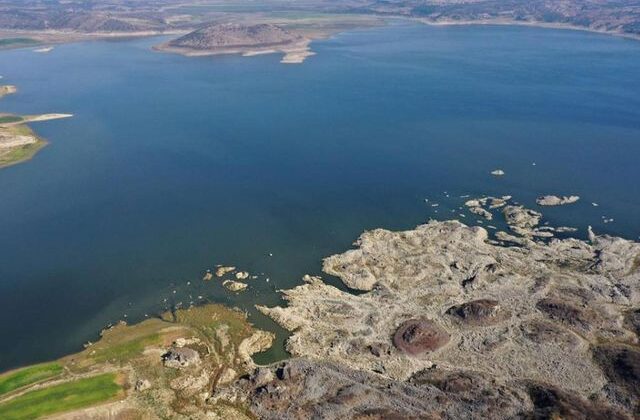 Manisa’daki Demirköprü Barajı’ndan Marmara Gölü’ne su aktarılacak